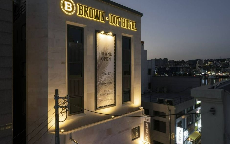 통영_브라운도트 항남점_내외부 (2)