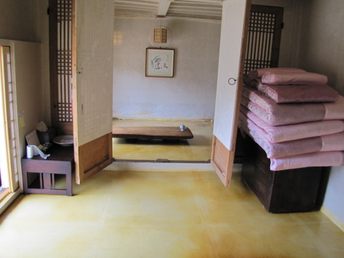 Juwangsan Seongcheondaek House (주왕산 성천댁)