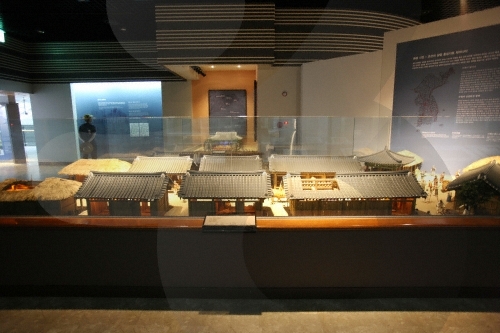 Suwon Hwaseong Museum (수원화성박물관)