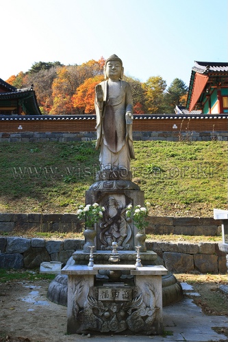 Guryongsa Temple (구룡사)