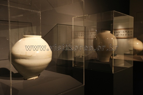 Ewha Womans University Museum (이화여자대학교박물관)