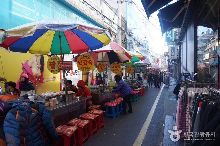 Yongdusan Jagalchi Special Tourist Zone (용두산 자갈치 관광특구)4