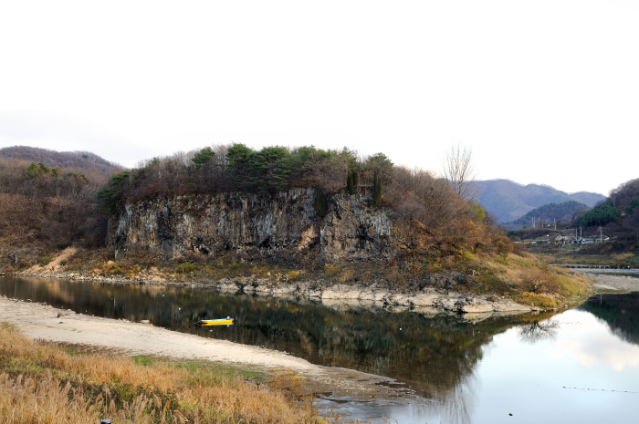 포천 아우라지 베개용암 (한탄강 국가지질공원)