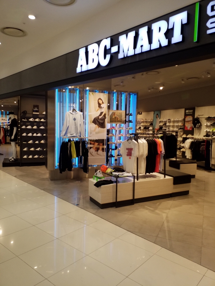 [事後免稅店] ABC-MART (時代廣場店)(ABC마트 타임스퀘어점)