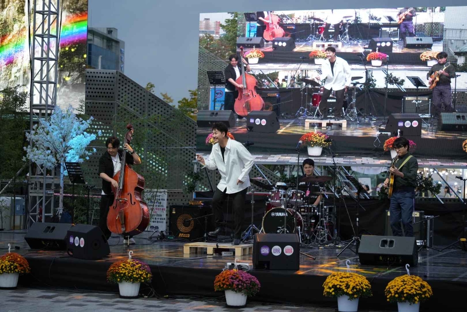 Gwangju Busking World Cup (광주 버스킹 월드컵)