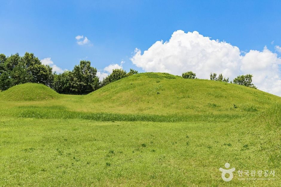 영암내동리쌍무덤