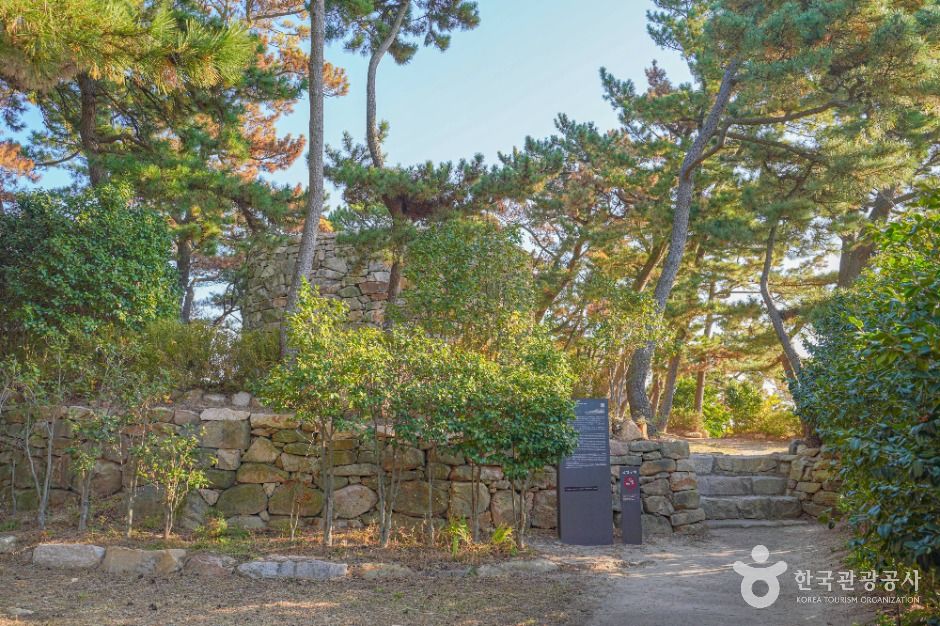 thumbnail-주전봉수대-2