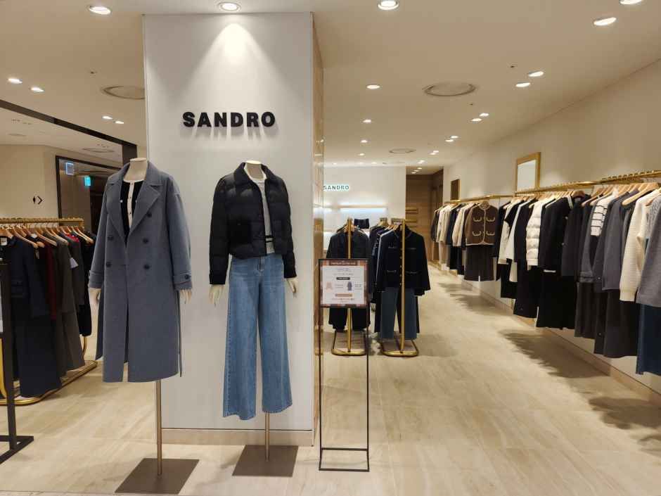 [事後免税店] SANDRO（サンドロ）・新世界百貨店タイムスクエア店(산드로 신세계백화점 타임스퀘어점)