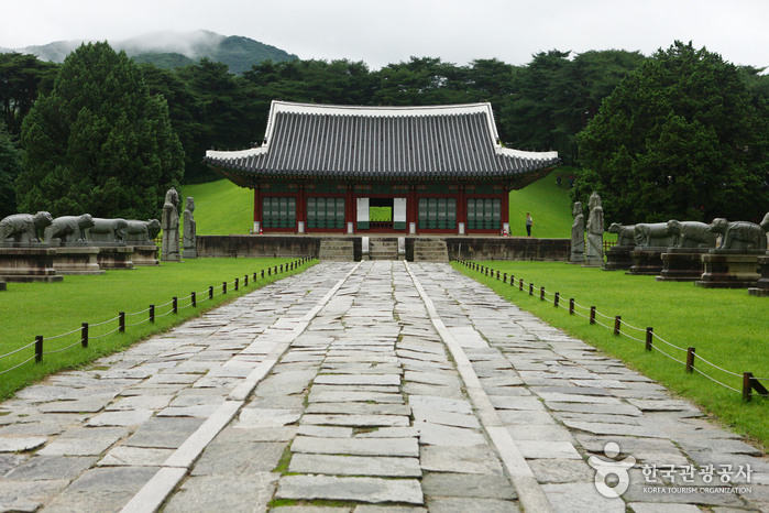 Königliche Gräber Hongneung und Yureung [UNESCO Weltkulturerbe] (남양주 홍릉과 유릉 [유네스코 세계문화유산])