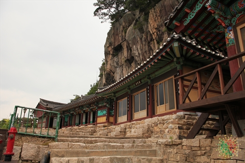 Jeongbangsa Temple (정방사)