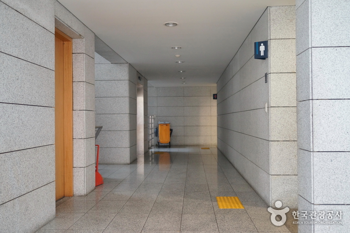 이봉창의사동상8