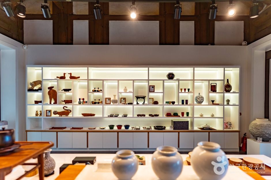 전주공예품전시관