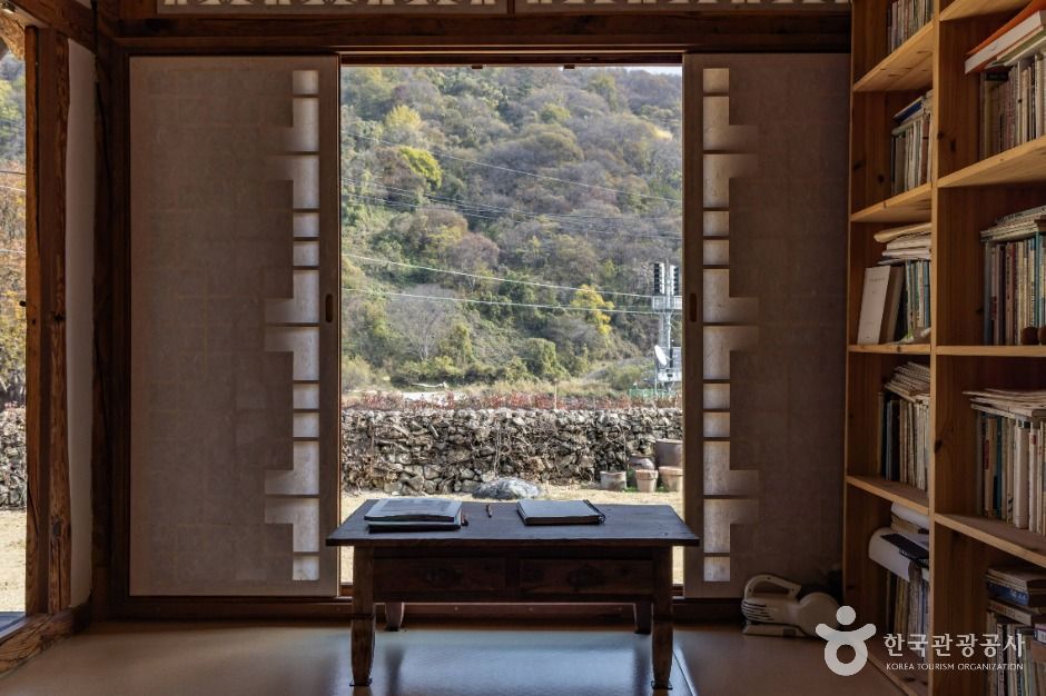 임실김용택시인문학관