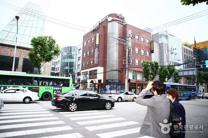 Apgujeong Rodeo Street (압구정 로데오 거리)