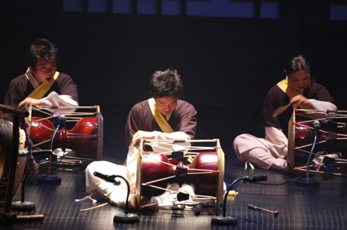 Pan, Kim Duk-soo’s Traditional Yeonhui Performance