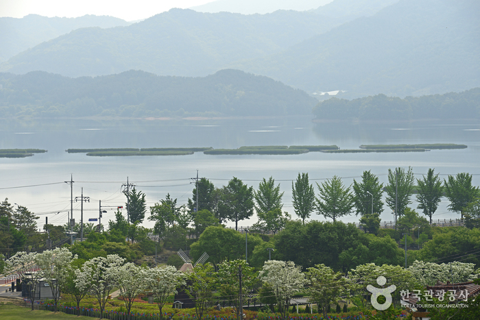 Lac de Daecheongho (대청호)