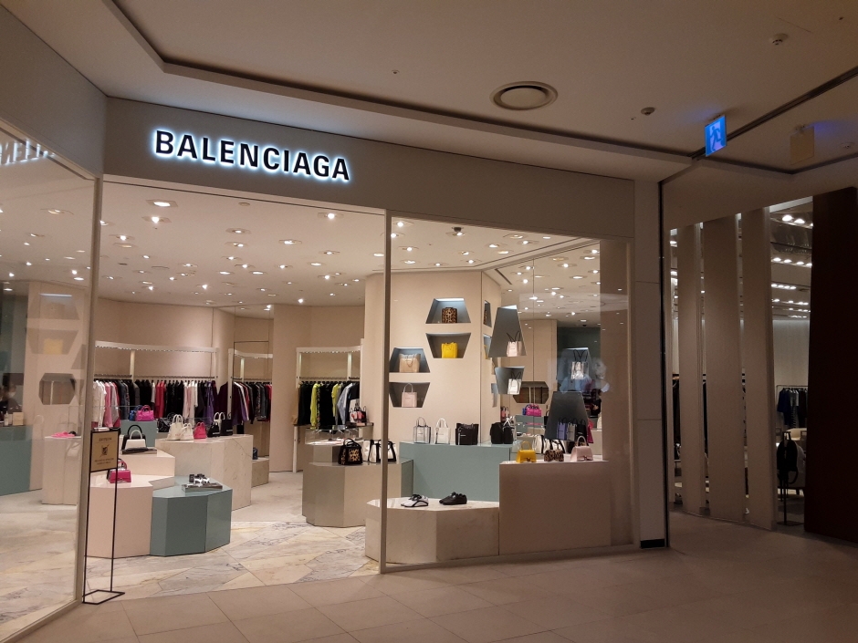 Balenciaga - Shinsegae Centum City Branch [Tax Refund Shop] (발렌시아가 신세계 센텀점)