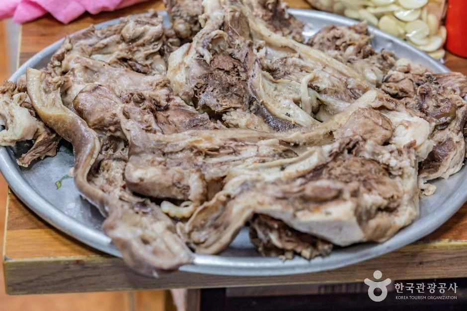 thumbnail-웃장 국밥골목-15