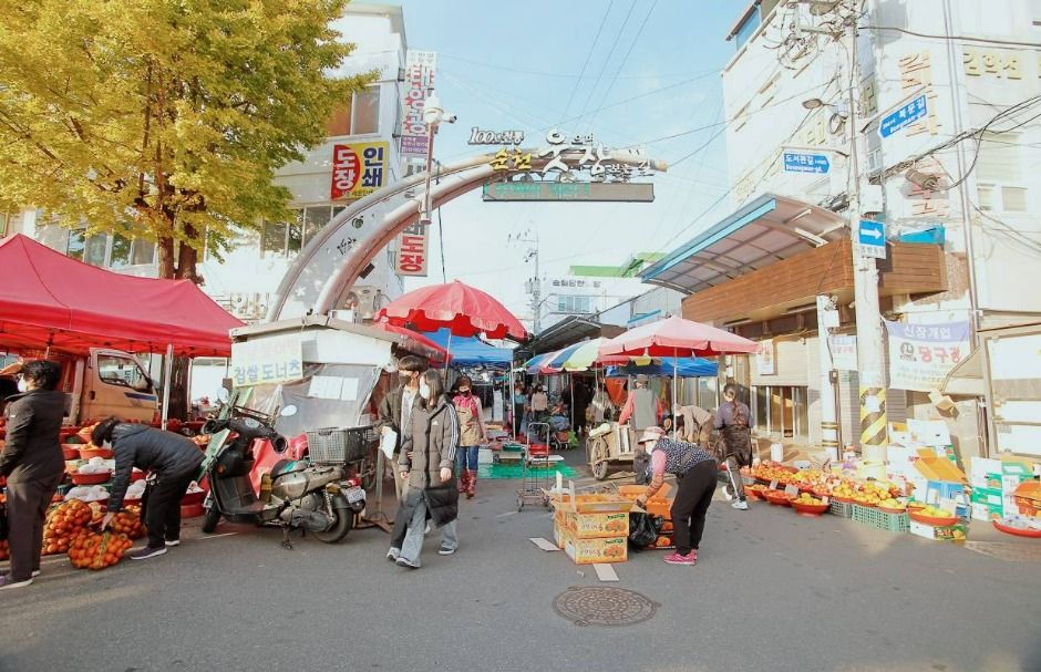 Suncheon Utjang Market (순천 웃장)