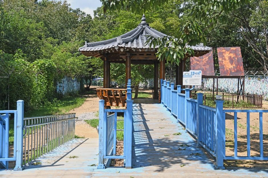 thumbnail-Paju Imjingak Peace Gondola (DMZ Peace Gondola) (파주 임진각평화곤돌라(파주 DMZ 곤돌라))-17