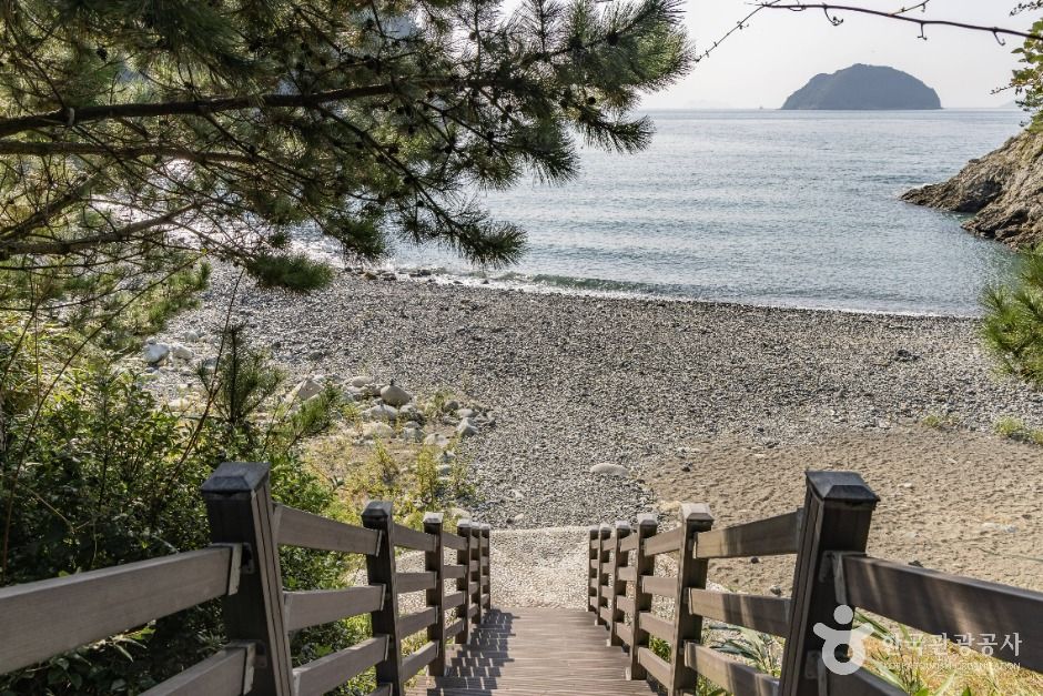 thumbnail-연대도 해수욕장-1