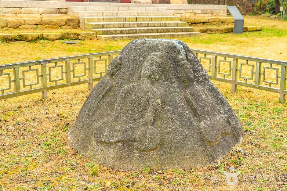 나주 철천리 마애칠불상과 석조여래입상