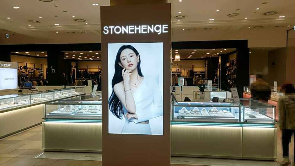 STONEHENgE - Lotte Mall Gwangmyeong Branch [Tax Refund Shop](스톤헨지 롯데몰 광명점)