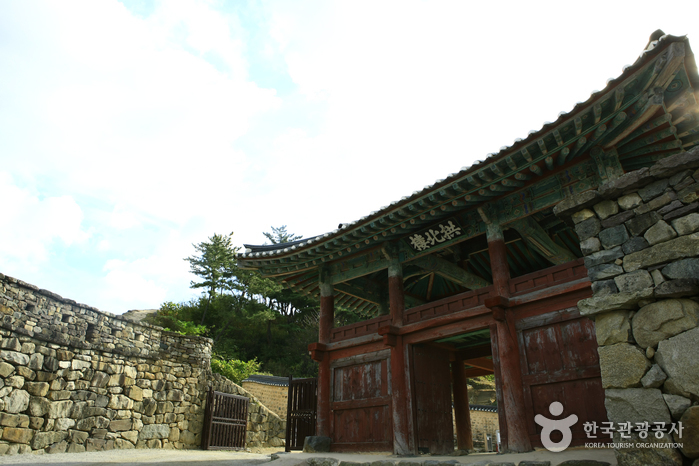 Gochangeupseong Fortress (고창읍성)