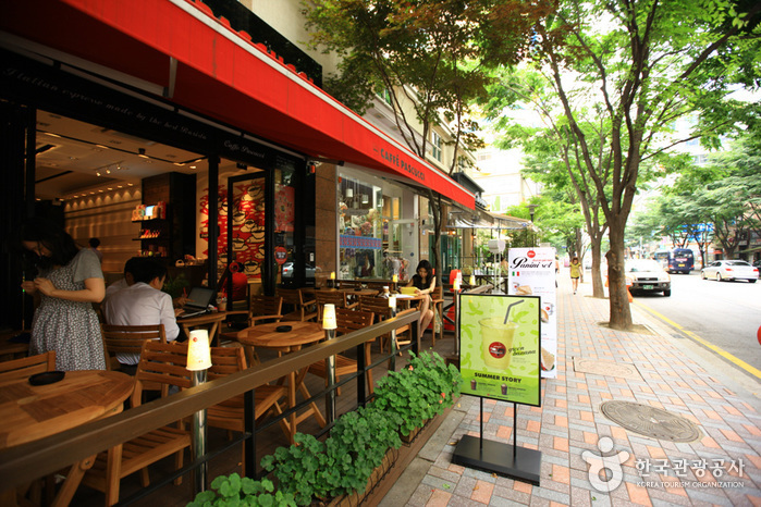 Caféstraße Jeongja-dong (분당 정자동 카페거리)