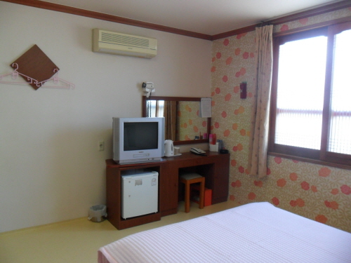 Equus Motel (에쿠스모텔)