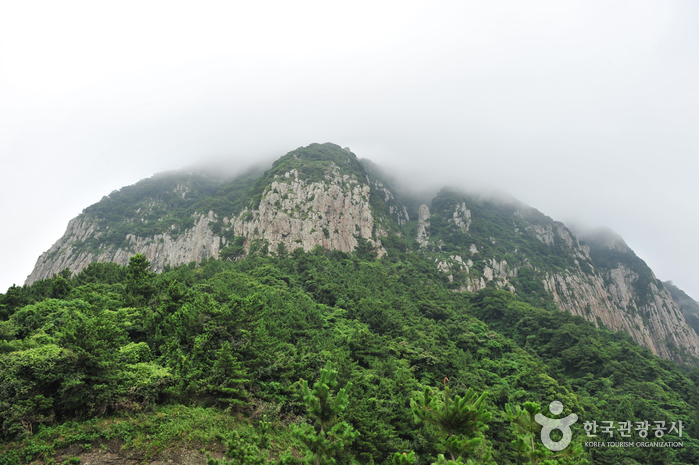 Sanbangsan Mountain (산방산)