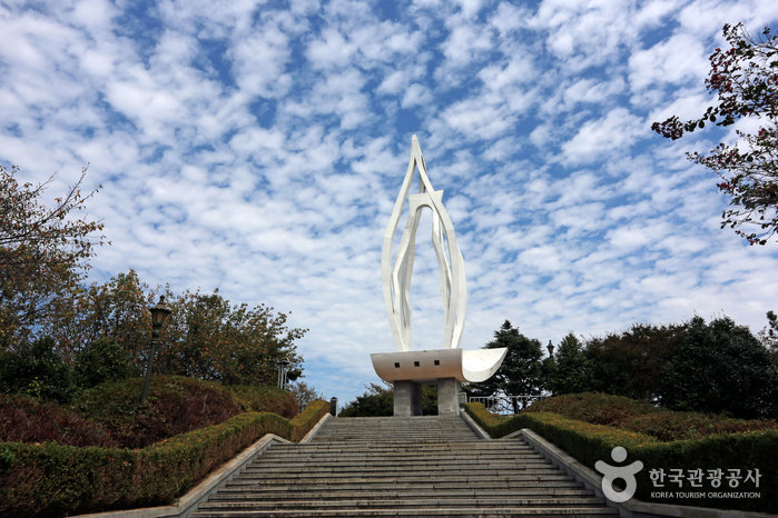 Parque Wolmyeong (월명공원)