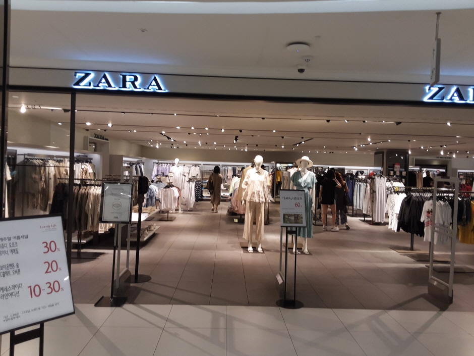 Zara - Lotte Changwon Branch [Tax Refund Shop] (자라 롯데 창원점)