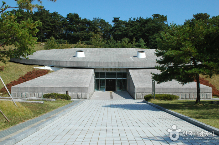 May 18th National Cemetery (국립 5.18 민주묘지)