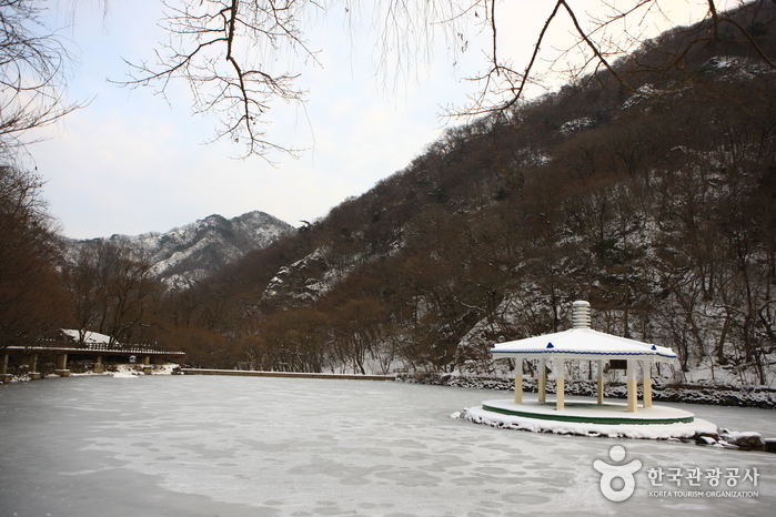 Uhwajeong Pavilion (우화정)