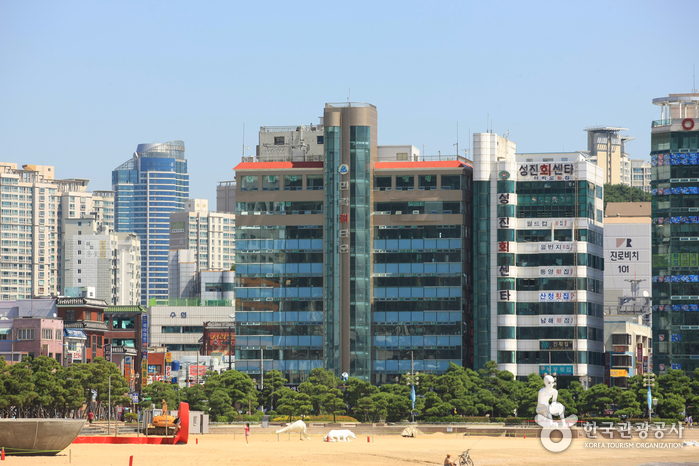 Millak Heo (raw fish) Center (부산 민락회센타)