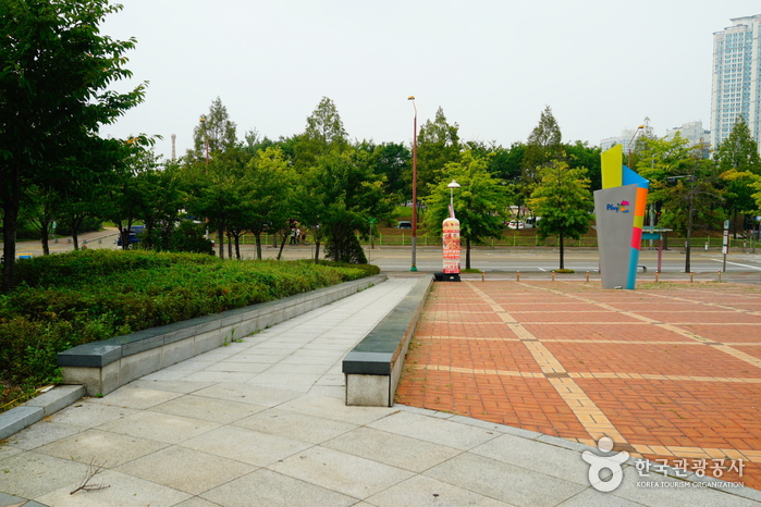 Woongjin Playdoci Waterdoci (웅진플레이도시 워터도시)