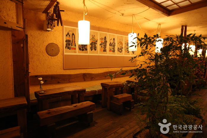 thumbnail-Insadong Chatjip (tea house) (인사동찻집)-3