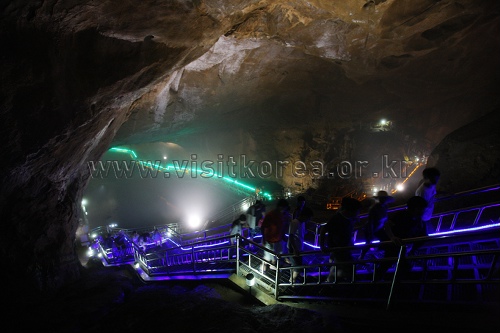 Hwanseongul Cave (환선굴(대이리군립공원))