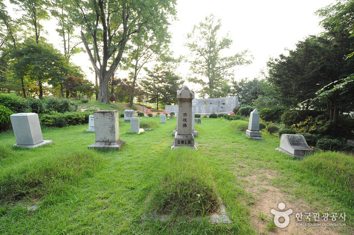 Yangnim-dong Missionary Cemetery (양림동 선교사 묘지)