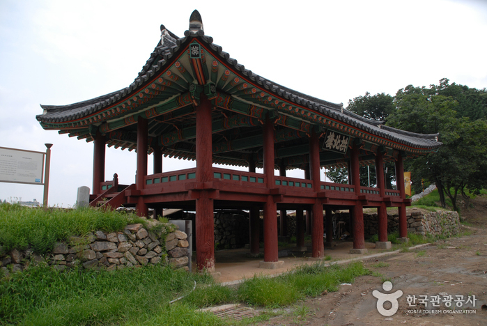 Festung Gongsanseong [UNESCO Weltkulturerbe] (공주 공산성 [유네스코 세계문화유산])