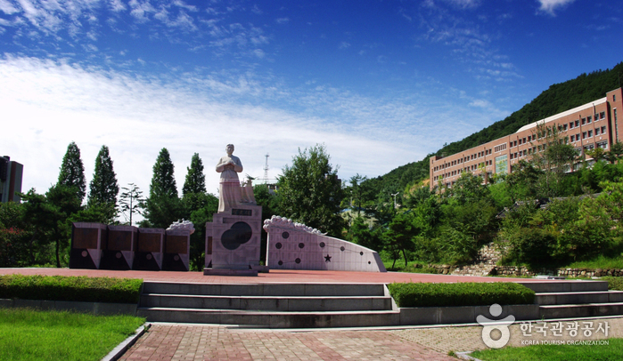 Jeongeupsa Park (정읍사...