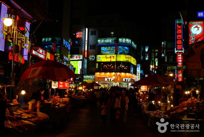 BIFF Square (BIFF 광장 (구, PIFF 광장))