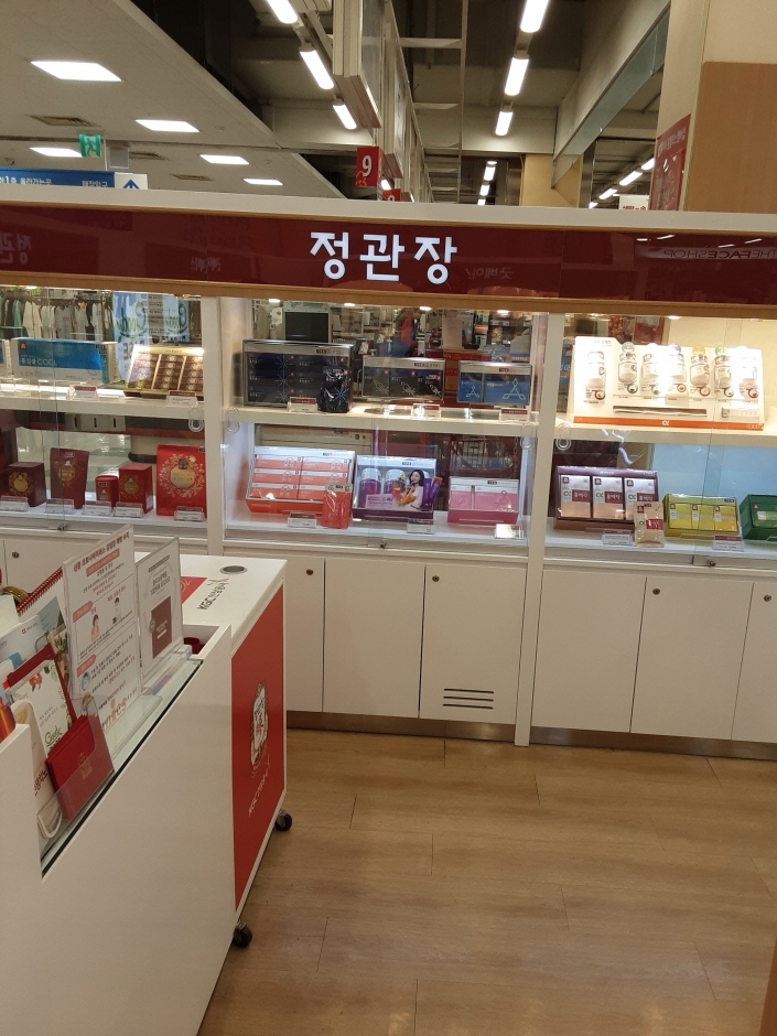 CheongKwanJang - Homeplus Cheonan Branch [Tax Refund Shop] (정관장홈플러스천안점)