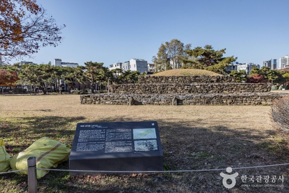 서울 석촌동 고분군