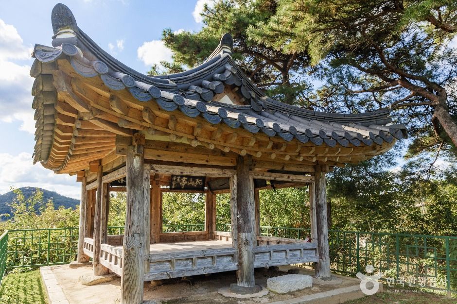 괴산 고산정 및 제월대