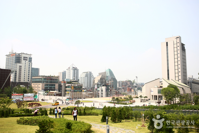 Ewha Womans University (이화여자대학교)