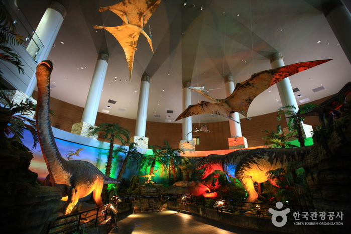 http://korean.visitkorea.or.kr/kor/bz15/where/where_main_search.jsp?cid=250467 해남공룡박물관