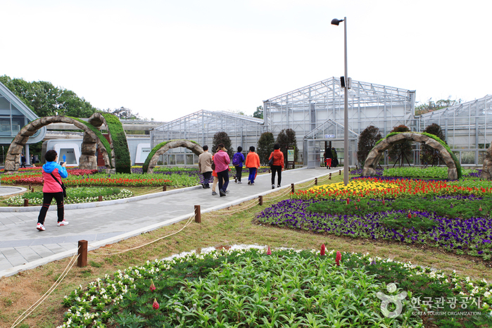 Suncheonman Bay National Garden (순천만국가정원)