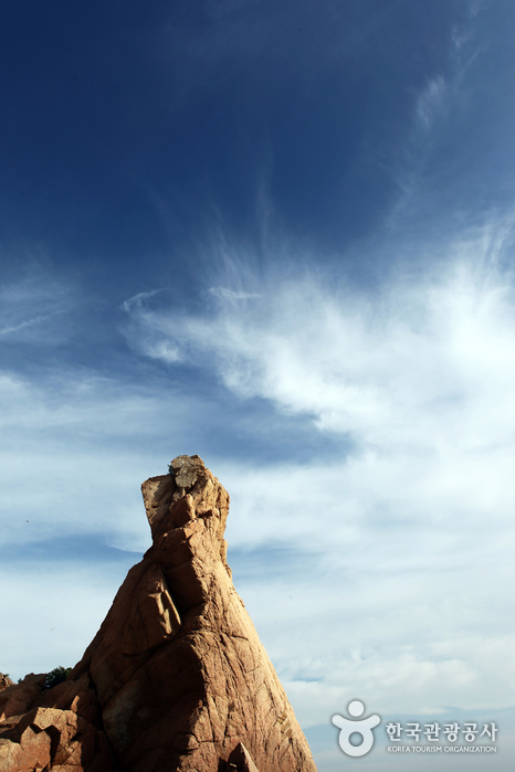 Seonnyeo Rock (선녀바위)